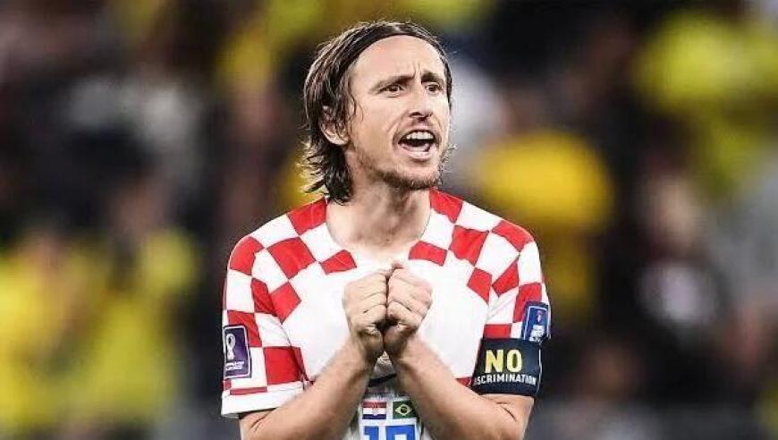 【LPL老婆】余霜招牌旗袍主持关键战，曼妙身材太有韵味